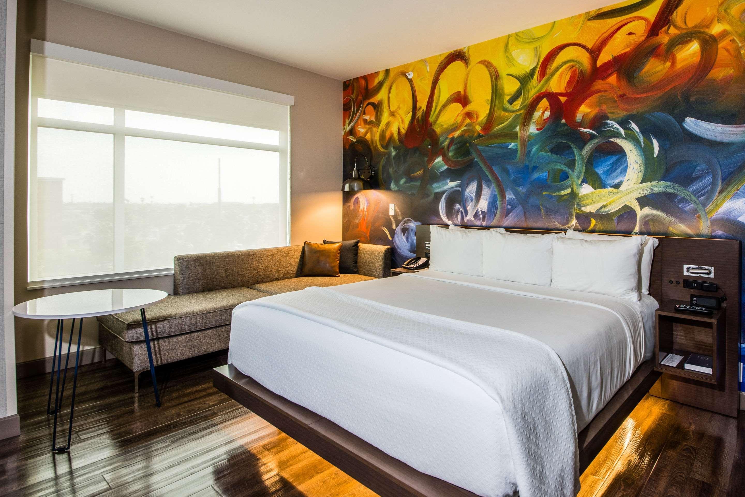 Cambria Hotel Mcallen Convention Center Экстерьер фото