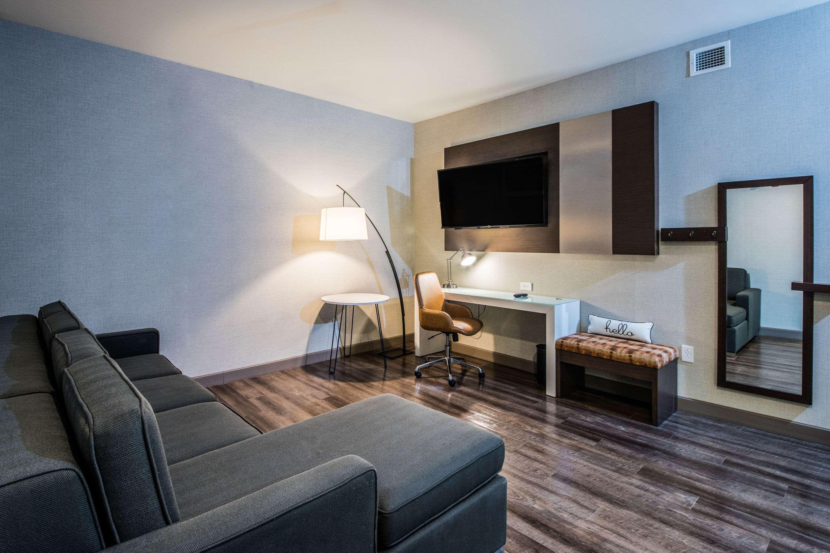 Cambria Hotel Mcallen Convention Center Экстерьер фото