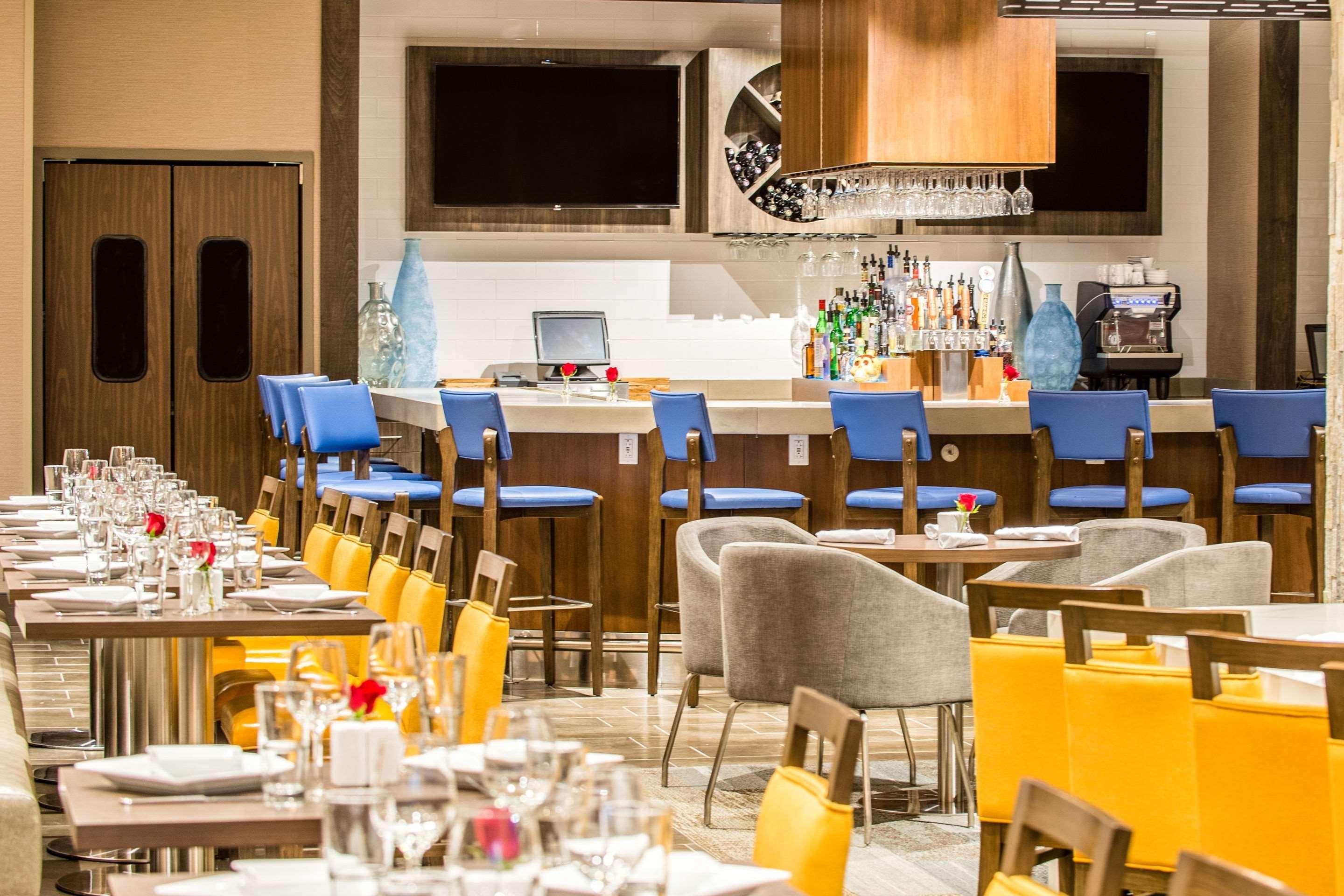 Cambria Hotel Mcallen Convention Center Экстерьер фото