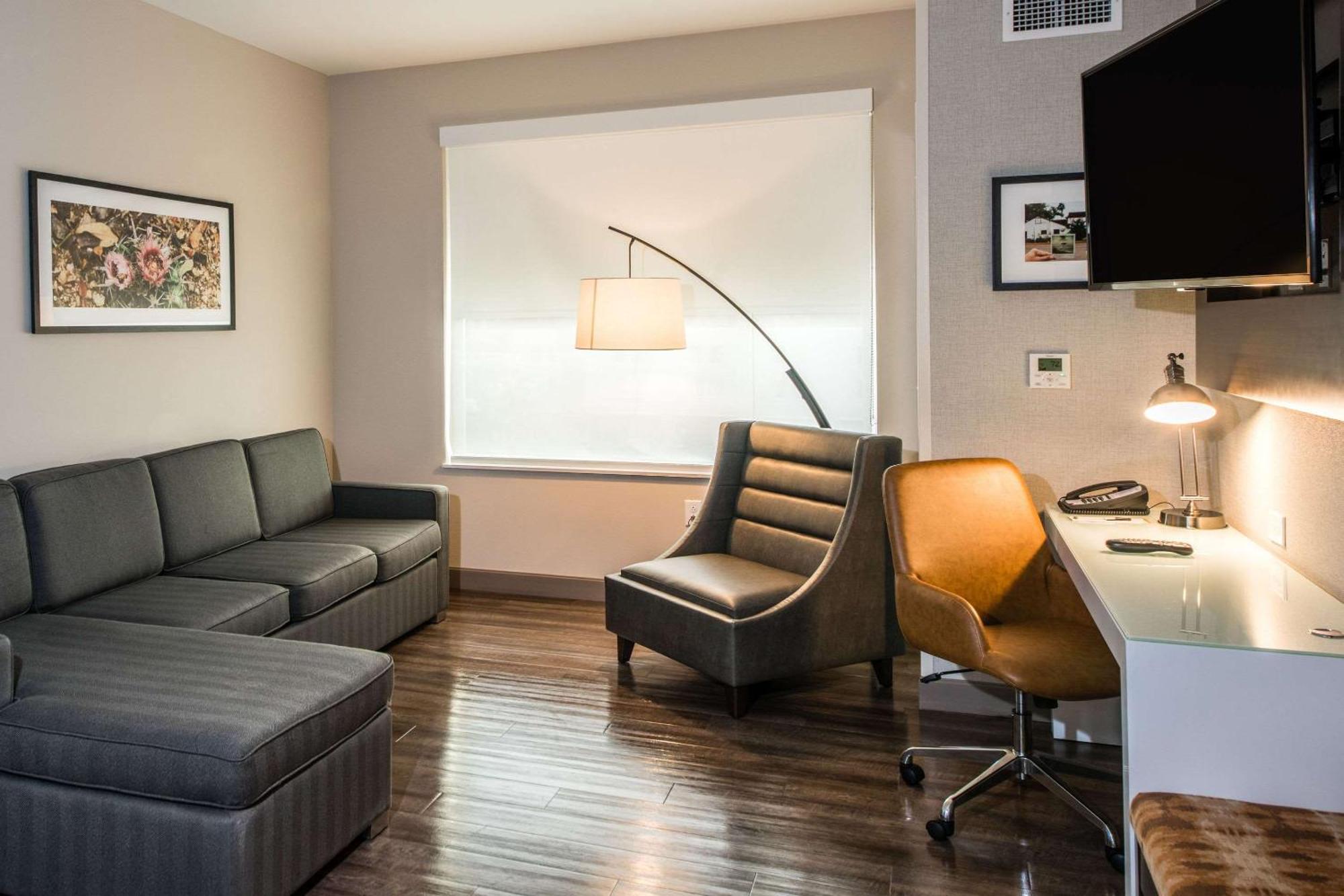 Cambria Hotel Mcallen Convention Center Экстерьер фото