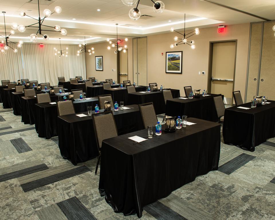 Cambria Hotel Mcallen Convention Center Экстерьер фото